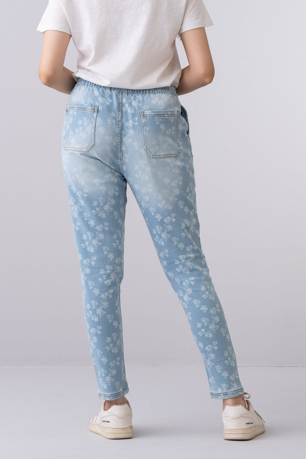 City Fashion Regular Fit Floral Print Denim Jeans for Women